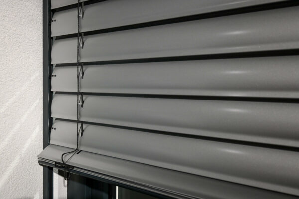 Stores RRBarros – Lamelles CT-80 sur mesure
