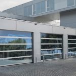 Novoferm – Porte sectionnelle industrielle vitrée NovoLux